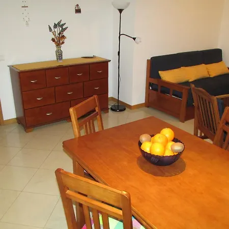 Between Beach And Downtown Apartment Albufeira